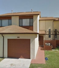 Building Photo - 16 Bogart Pl