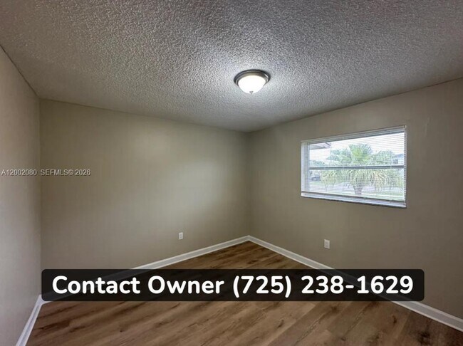 Foto del edificio - 3000 SW 97th Ct