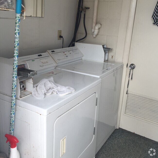 Salisbury Apartments under 2,500 Salisbury, MA 3 Rentals