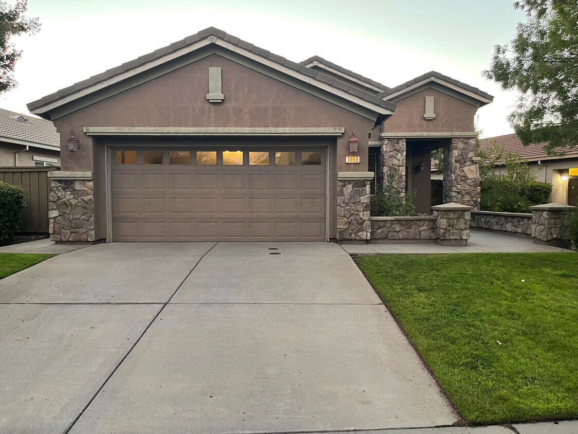 Foto principal - 1993 Misty Meadow Dr