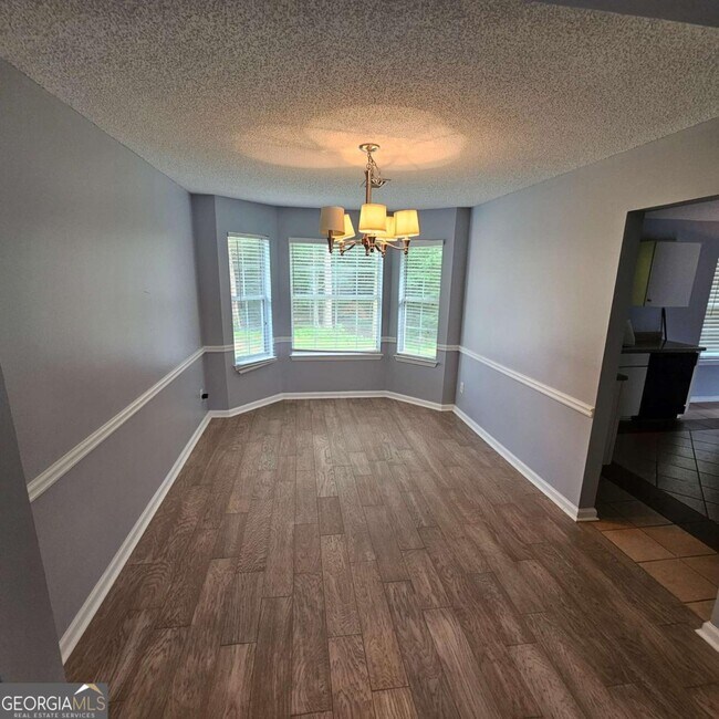 Building Photo - 310 Pecan Wood Cir