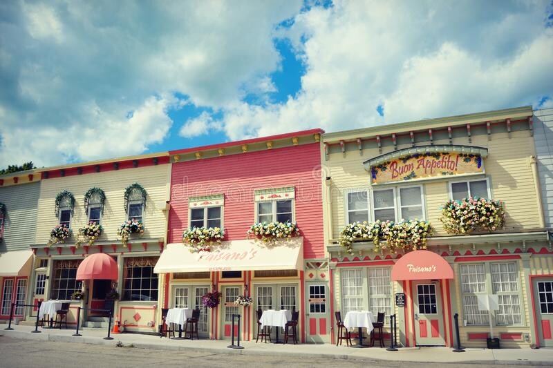 Shops and restaurants on Broadway St. bring a taste of Tuscany to downtown Richmond. - 5508 Broadway Rd