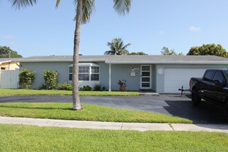 Building Photo - 8571 NW 24th Ct