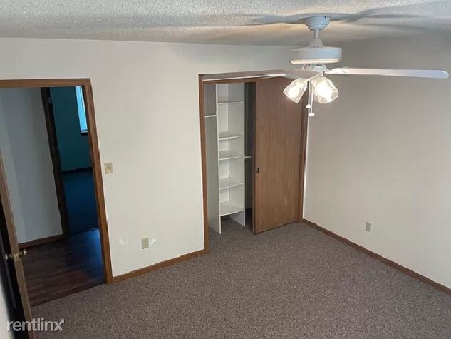 Building Photo - 3 br, 1 bath House - 6315 SW 10th Ave