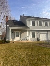 Building Photo - 11705 Pine Way