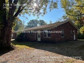 Building Photo - 2938 N Smith Pike