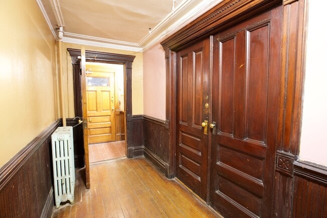 Building Photo - 126 W 121st St