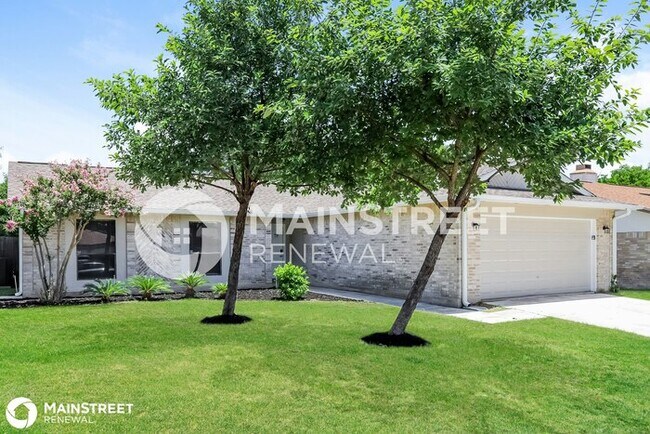 Building Photo - 2755 Knoll Tree St