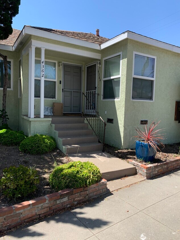 Primary Photo - 4362 Elenda St