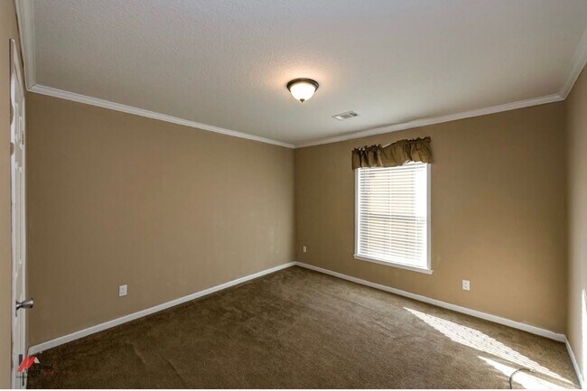 Foto del edificio - Quiet and Secluded! 10 Acres to Hunt!