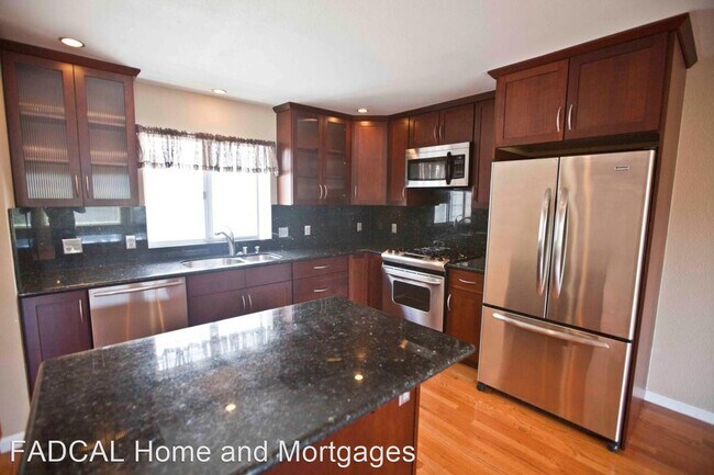 Building Photo - 3 br, 2 bath House - 1644 Fulton Street #3