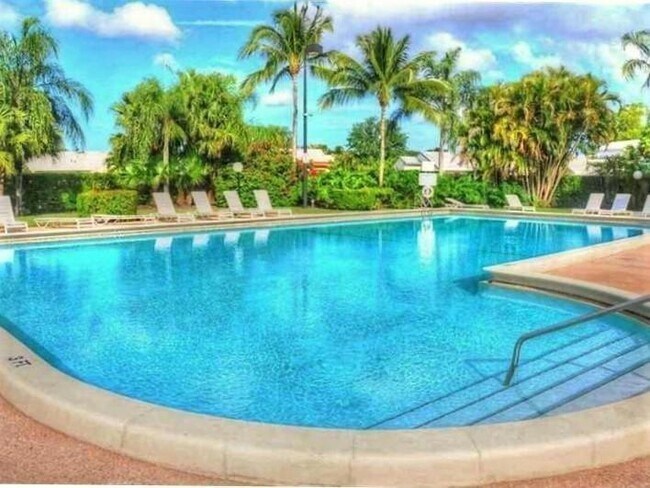 Foto del edificio - 8415 Red Wagon Ln