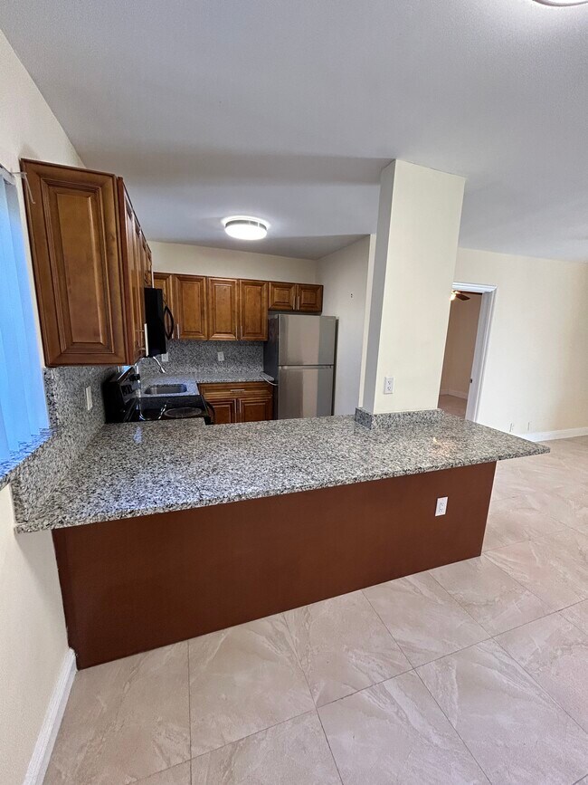 Foto del edificio - 2217 NE 2nd St