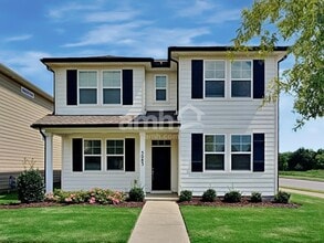 Building Photo - 5083 Trailwater Dr