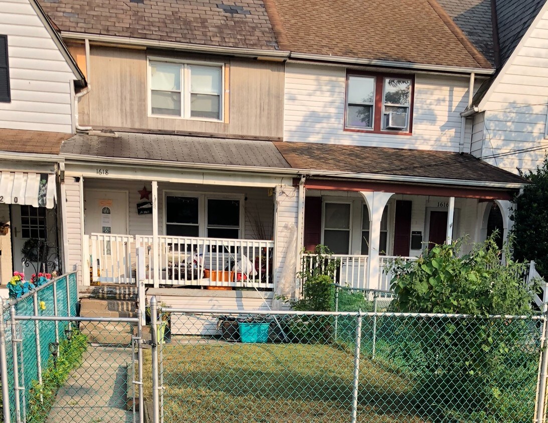 1618 Trenton Ave, Bristol, PA 19007 Townhome Rentals in Bristol PA