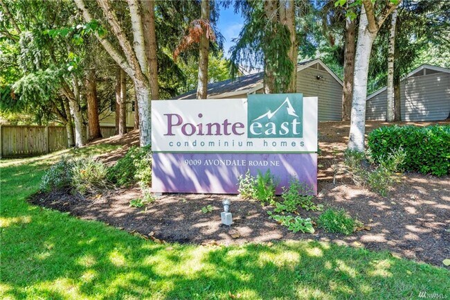 Foto del edificio - Charming 2 Bed 2 Bath Condo in Sought After Redmond