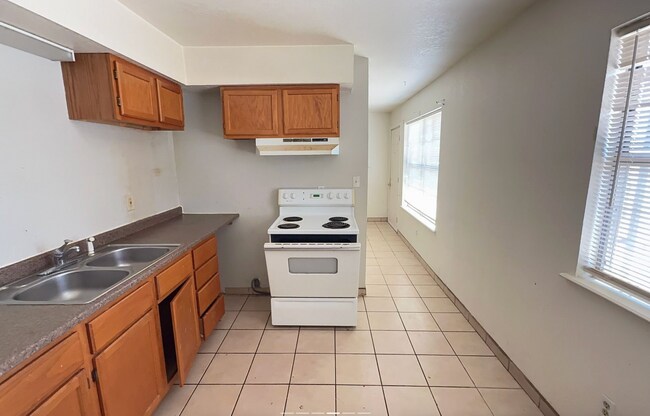 Foto del edificio - 917 Branson Ave