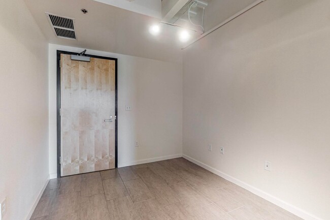 Foto del edificio - Downtown Living with great views