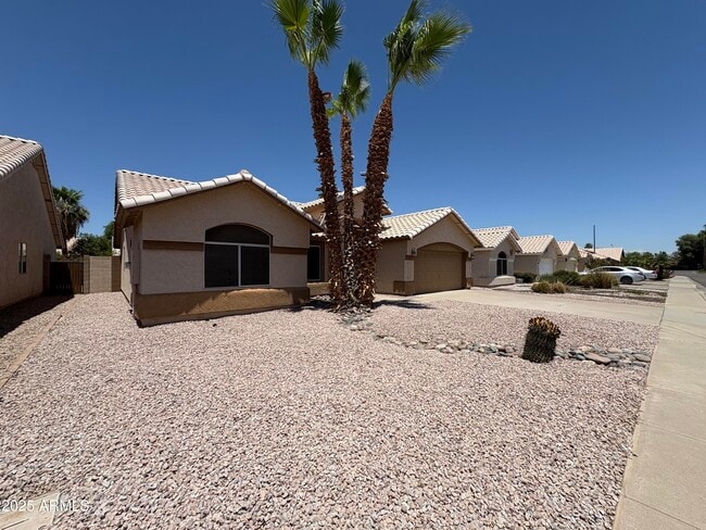 Building Photo - 2336 E San Tan Dr