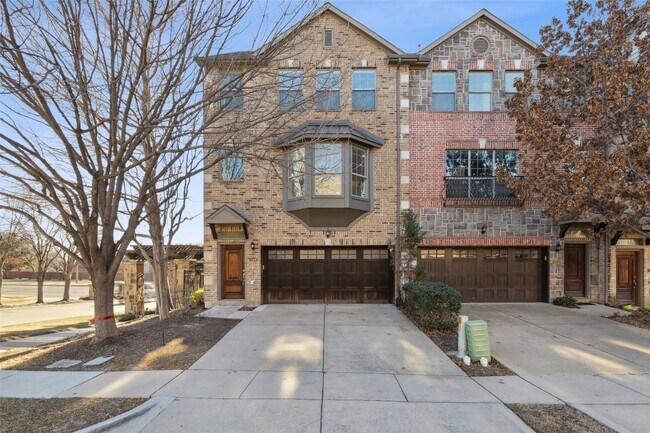 Building Photo - 1506 Biltmore Ln