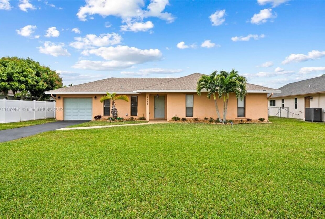 Photo - 1321 SW 129th Way (Davie, FL)