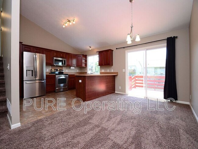 Foto del edificio - 16425 Fowler Ave