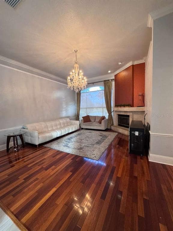 Foto del edificio - 7600 Debeaubien Dr