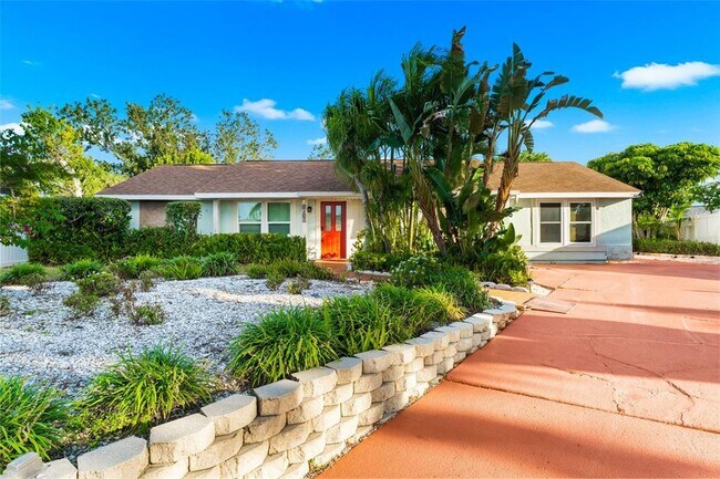 Foto del edificio - 3403 66th St Ct W