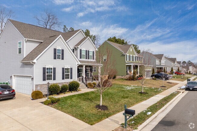 Building Photo - 7537 Silver Mist Ave