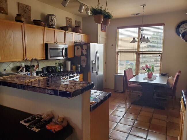 Foto del edificio - 2 Bedroom Single Family Home in Santa Fe