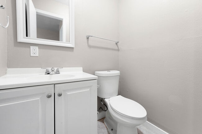 Building Photo - Parkview Apartments