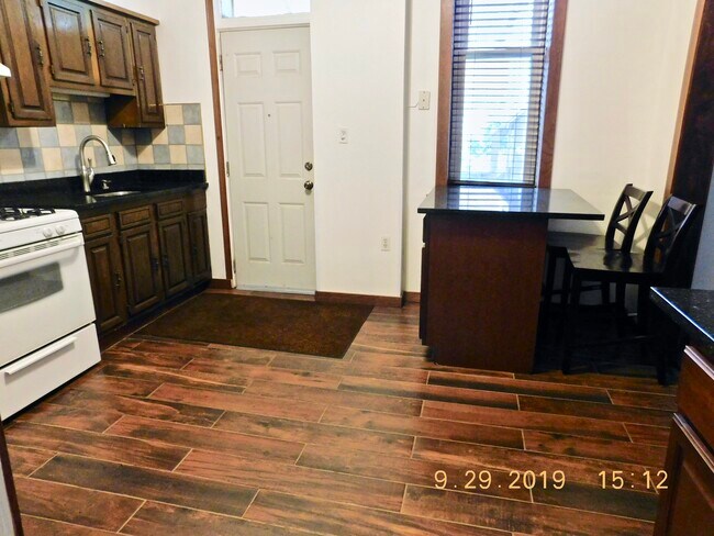Kitchen - 1340 W 19th St