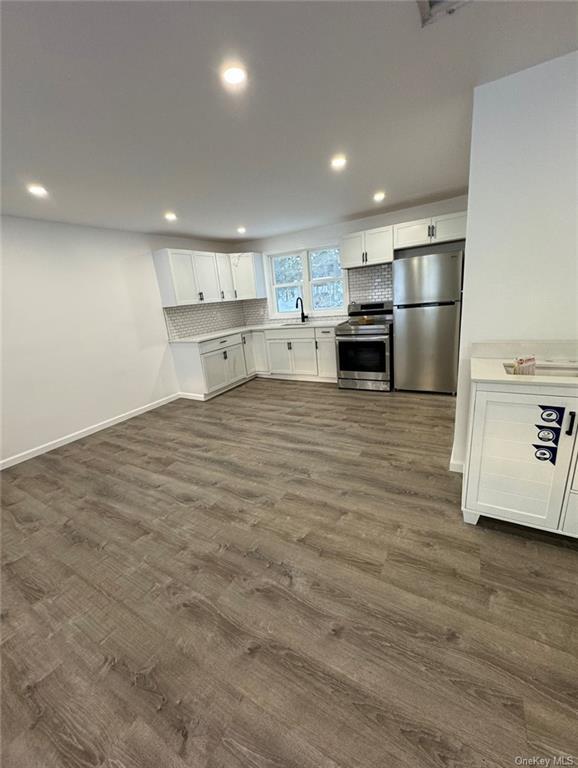 Building Photo - 52 Sarine Rd
