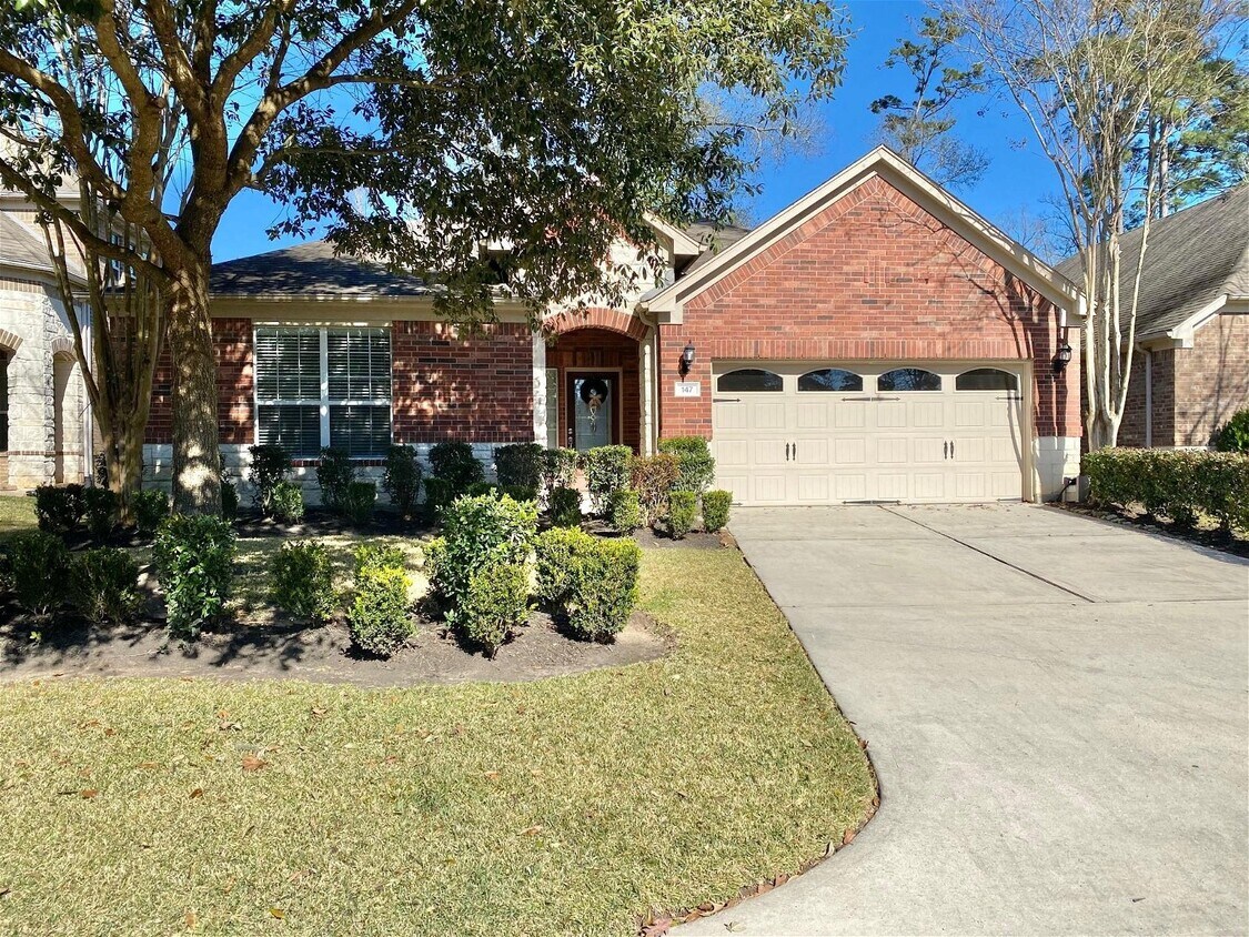 Foto principal - 147 Clearmont Place, Montgomery, TX 77316 ...