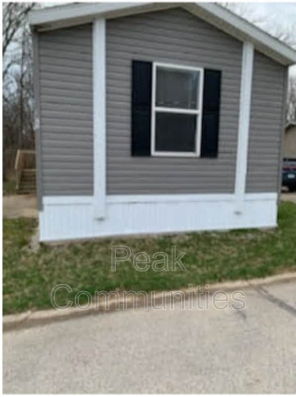 277 Shady Brook Hts, Greenwood, IN 46142 House Rental in Greenwood