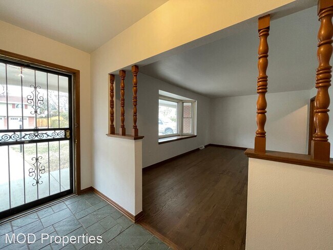 Foto del edificio - 5 br, 3 bath House - 11770 W 29th Place