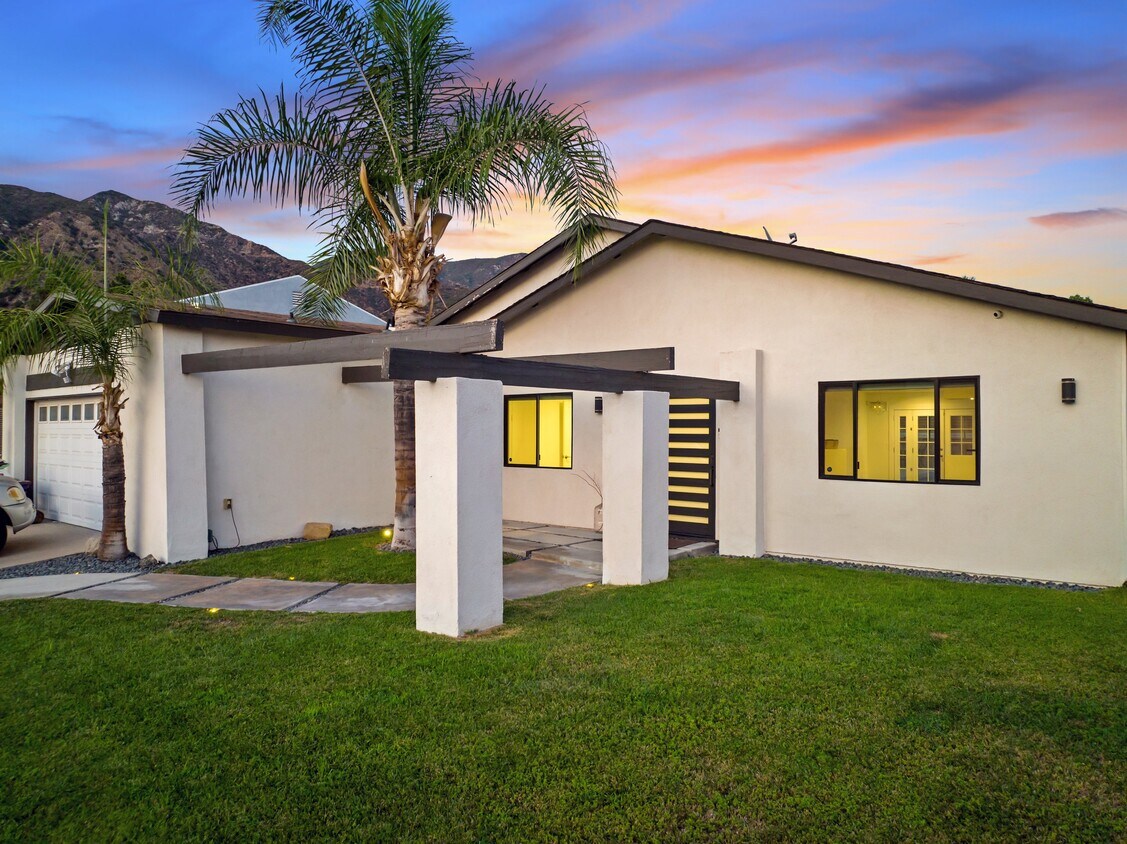Foto principal - 13940 Bermax Ave