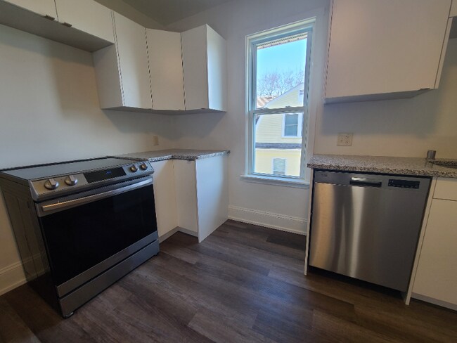 Foto del edificio - 1017 E Main St