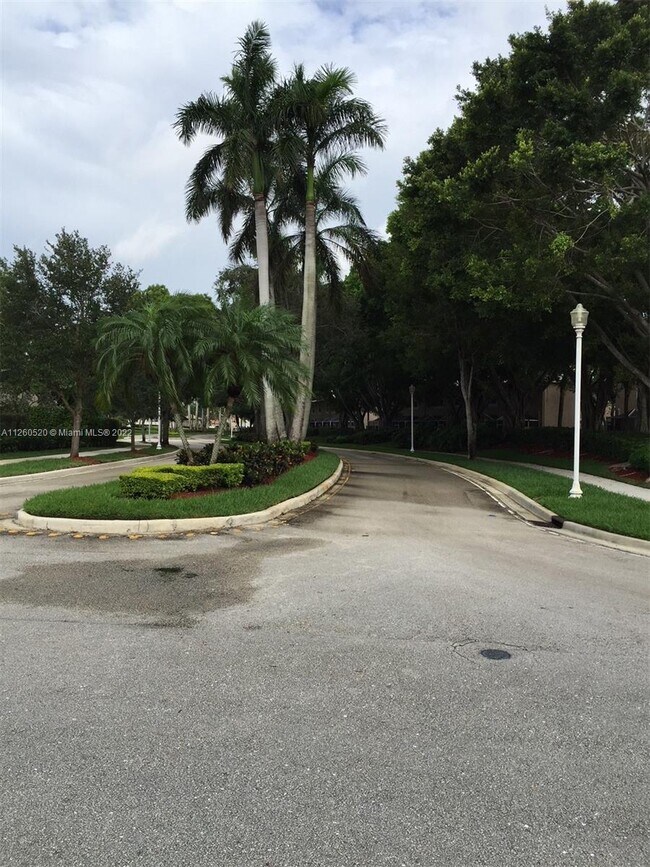 Building Photo - 1804 Salerno Cir