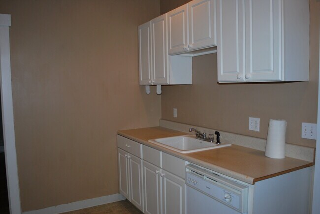 Building Photo - 6027 6th Ave NE