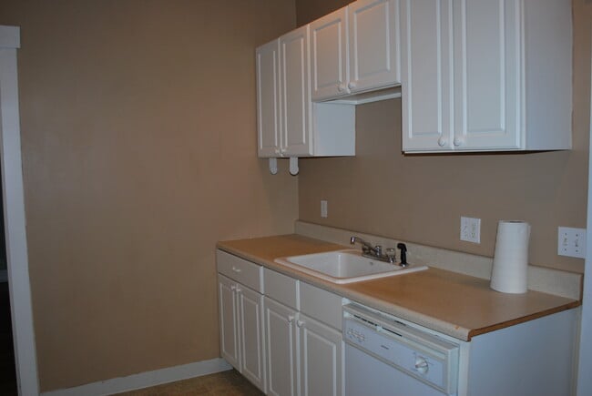 Foto del edificio - 6027 6th Ave NE