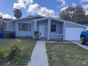 Building Photo - 437 NW 17th Ave