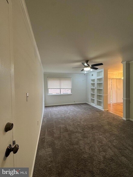 Foto del edificio - 3832 Bel Pre Rd