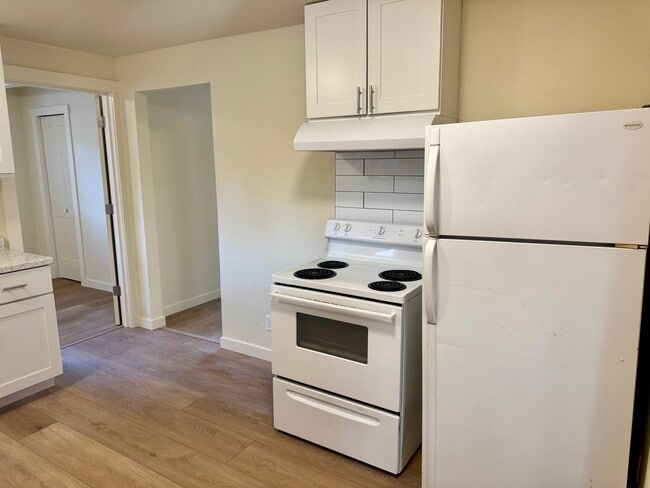Building Photo - 535 Methow St