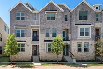 Building Photo - 2475 Morningside Dr