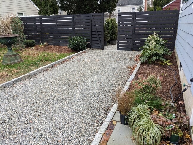 Foto del edificio - 265 Homeland St