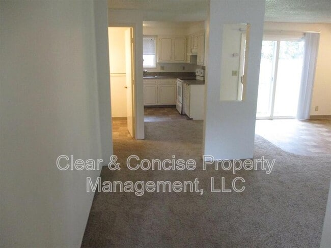 Building Photo - 4279 River Rd