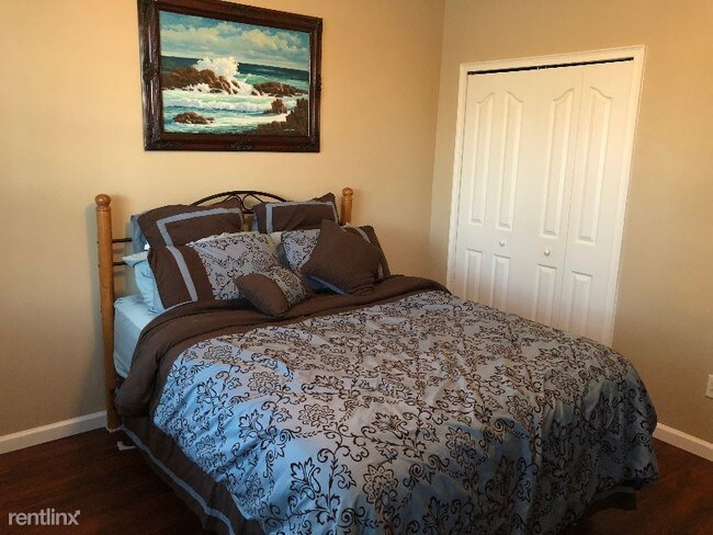 Foto del edificio - 119 Amherst Ln