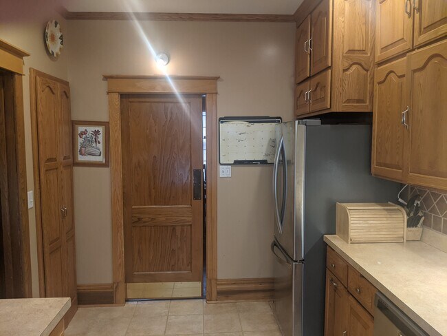 Foto del edificio - 118 S Broad St