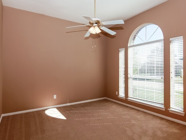 Building Photo - 1811 Caddo Lake Dr